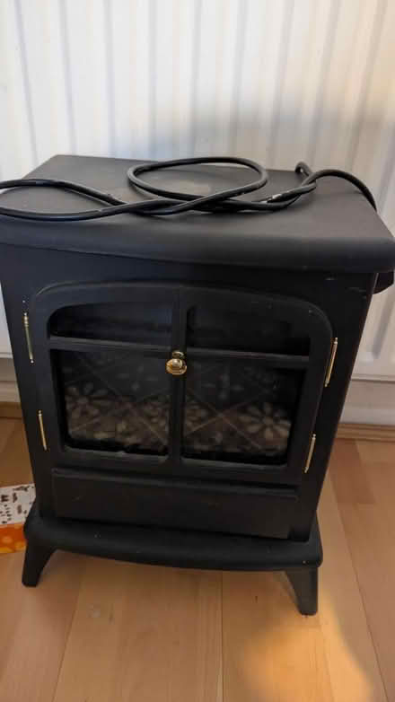 Photo of free Electric fireplace - faulty wire (Erdington, B23) #1