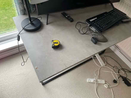 Photo of free Desk good condition (Teddington TW11) #3