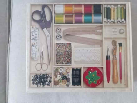 Photo of free 528 Page Readers Digest Complete Guide To Sewing Hardback Bo (Gidlow WN6) #2
