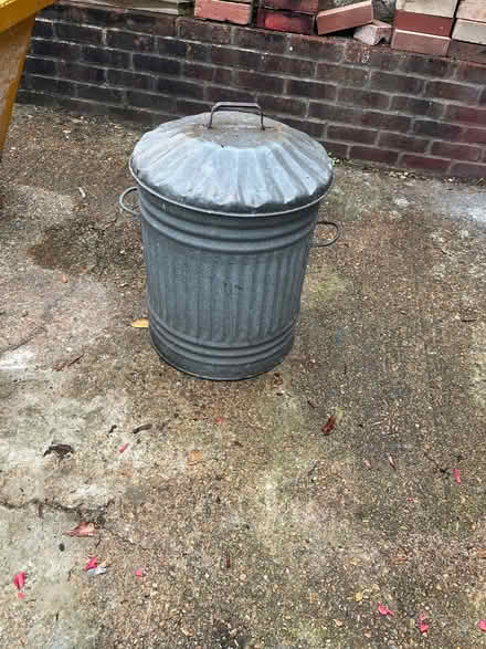 Photo of free Small galvanised iron dust/ash bin (Eastbourne BN20) #1