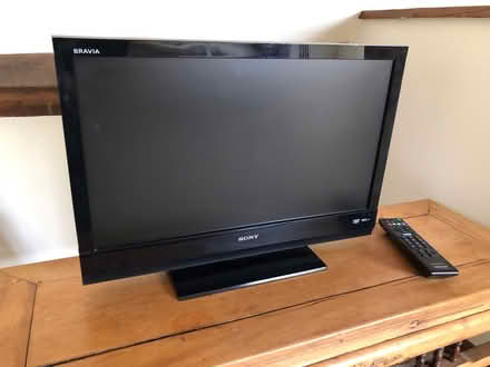 Photo of free Sony Bravia 22” Digital TV with DVD (Forest Wood LD8) #1