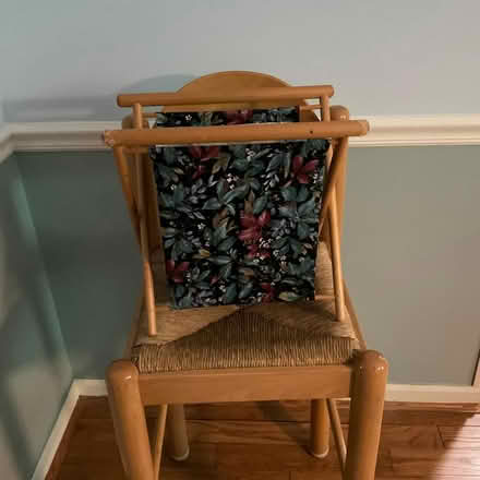 Photo of free Needlework Holder (East side of Columbia) #1
