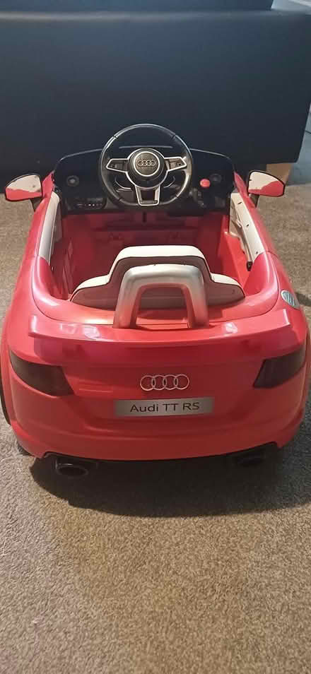 Photo of free Child's electric car (Liverpool L8 7NZ) #3