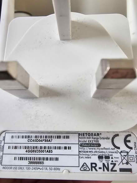 Photo of free Netgear WiFi range extender (Ebley GL5) #2