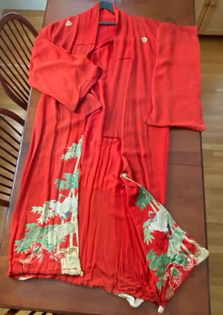 Photo of free Red silk kimono (Nr Fresh Pond & Mt Auburn Cem.) #1