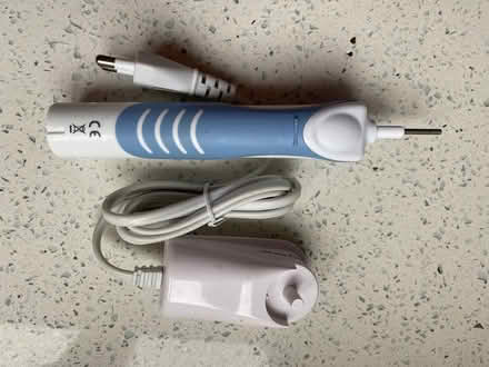 Photo of free 2 Oral B toothbrushes (Cheshunt EN7) #2
