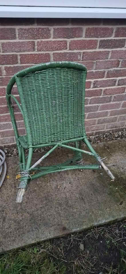 Photo of free Old Wicker Chair (Harrogate HG1) #4