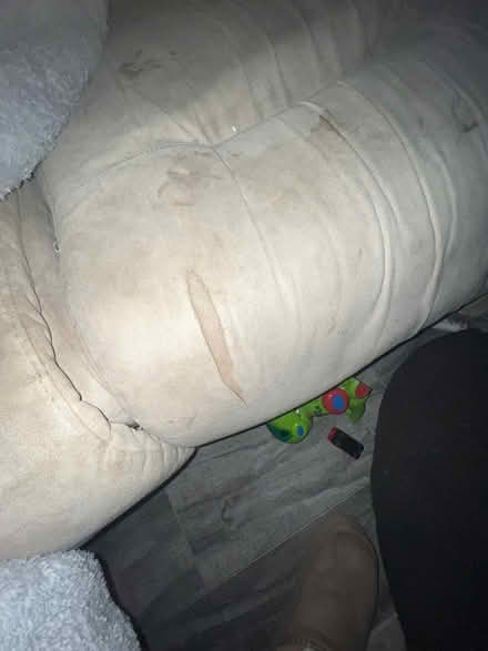 Photo of free Large cream corner sofa (RG2) #4