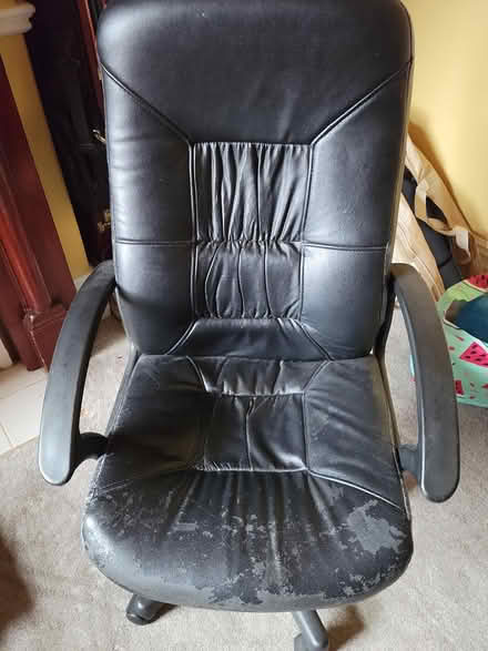 Photo of free Computer / Office chair (St Helens WA10) #1