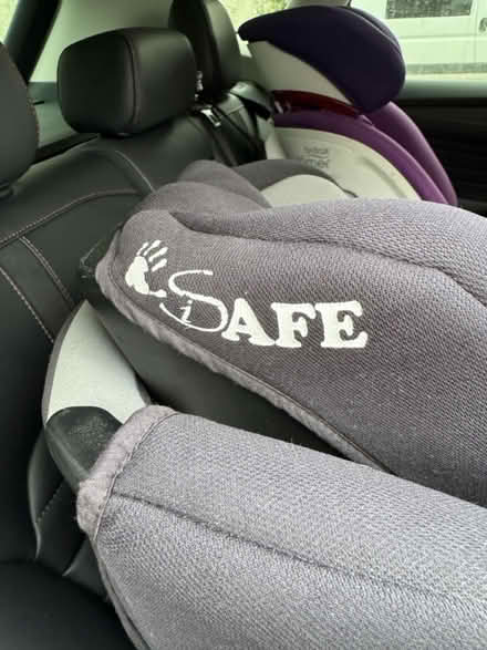 Photo of free I-Safe all stages car seat (Newquay Harbour area) #3