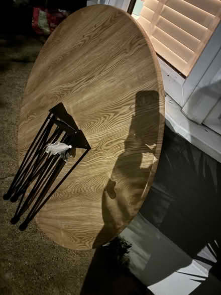 Photo of free Round wooden table, hair pin legs (Newbury park IG2) #2