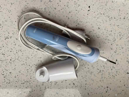 Photo of free 2 Oral B toothbrushes (Cheshunt EN7) #3