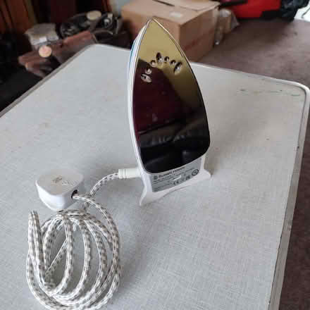 Photo of free Travel Iron (Knowle FY2) #2