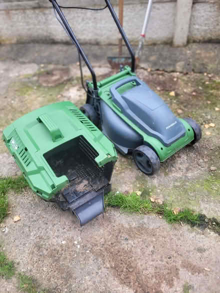 Photo of free Powerbase lawn mower M5E1232E (West End LA3) #3