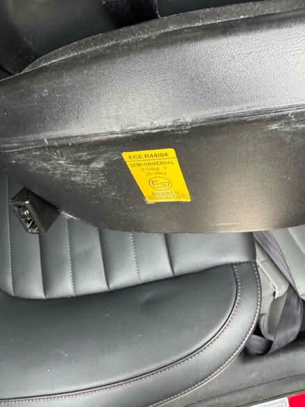Photo of free I-Safe all stages car seat (Newquay Harbour area) #1