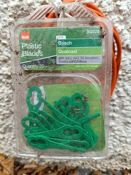 Photo of free Lawn Edger (Pitkeathly Wells PH2) #3