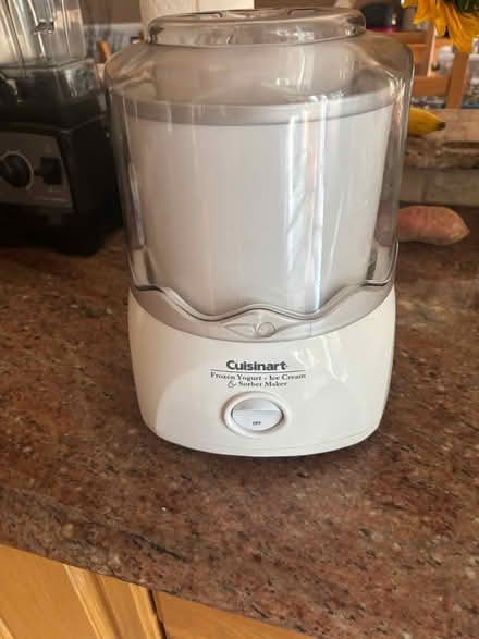 Photo of free Ice cream machine and pint holder (East Northport) #1