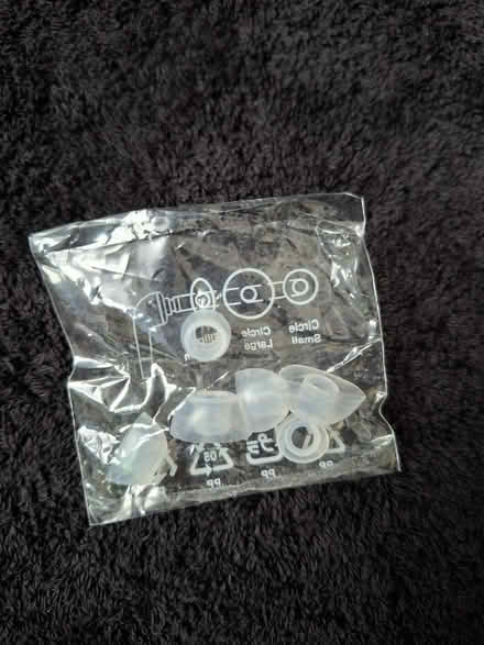 Photo of free Kindle cover & mobile accessories (Welling DA16) #4