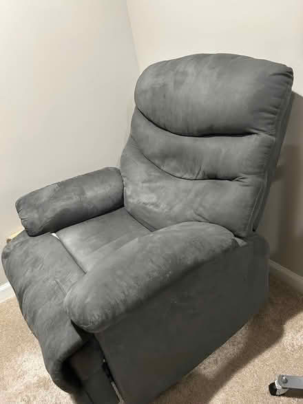 Photo of free Reclining chair (Burke) #2