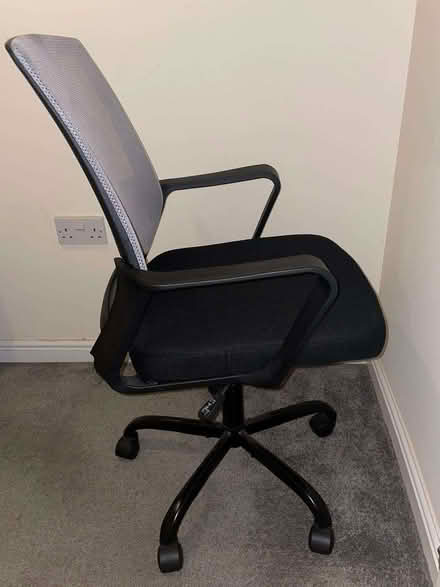 Photo of free Firm And Comfortable Office Chair (Monkwick CO2) #2