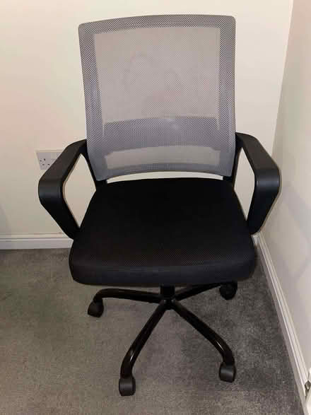 Photo of free Firm And Comfortable Office Chair (Monkwick CO2) #3