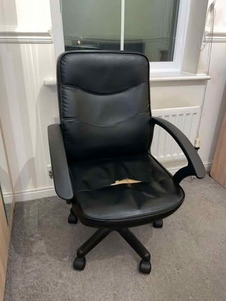 Photo of free Comfortable Leather Swivel Chair (Monkwick CO2) #1