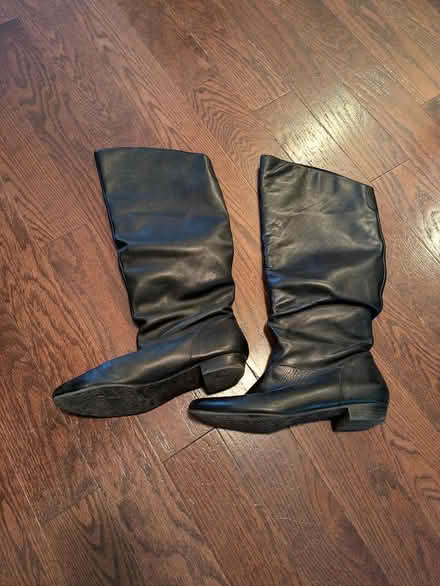 Photo of free Women's black boots size 7.5 (Merivale and Baseline) #1