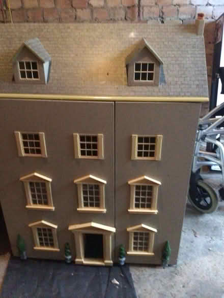 Photo of free Dolls house (Billericay) #1