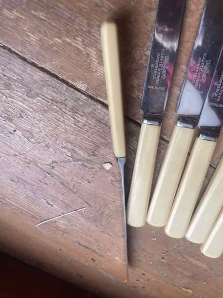 Photo of free Vintage side plate knives (Fairfield LA1) #3