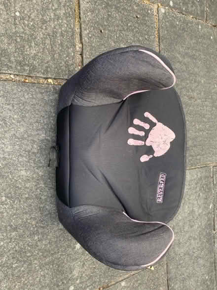 Photo of free Car booster seat (Craiglockhart EH14) #3