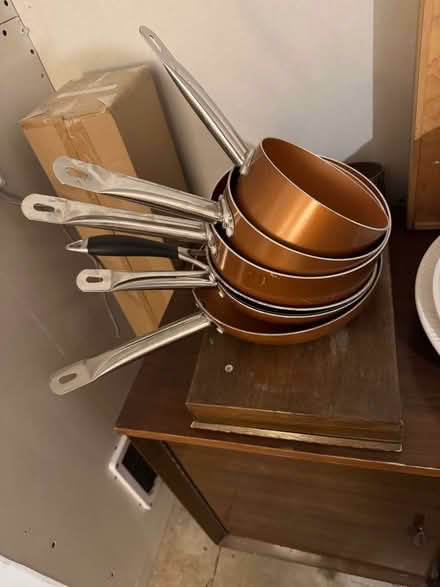 Photo of free Pots and pans (Cramond EH4) #1