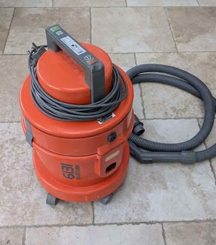 Photo of free Vax vacuum cleaner (Aldwick PO21) #1