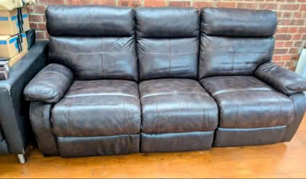 Photo of free Sofa (DA7 Bexleyheath) #1