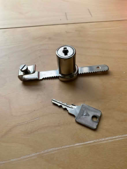 Photo of free Vivarium lock (Dorking Town Centre RH4) #1