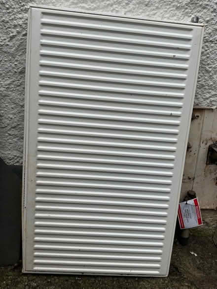 Photo of free Single panel with convector back CH rad (Leasgill LA7) #1
