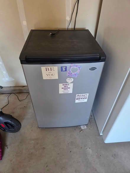 Photo of free mini refrigerator (sacramento) #1