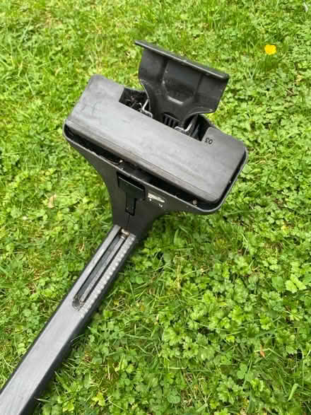 Photo of free Thule car roof bars (New Malden, KT3) #3