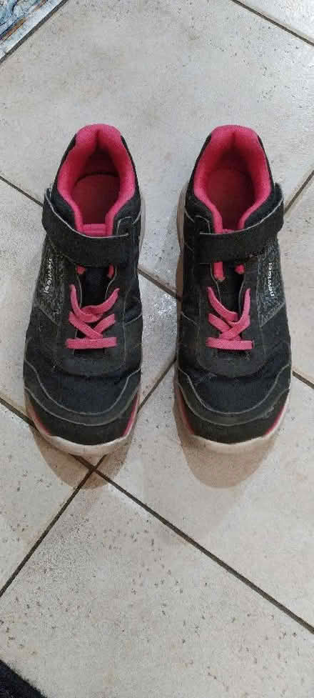 Photo of free New feel trainers size 2.5 (Kennington OX1) #1