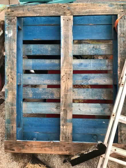 Photo of free Wood… pallets and bits bonfire? (WN7) #3