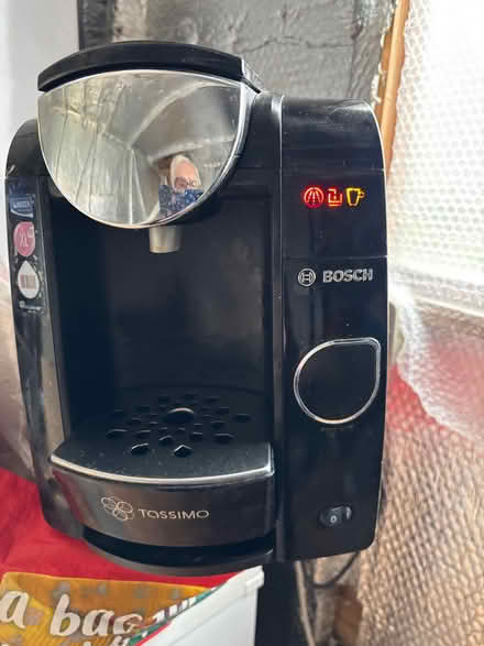 Photo of free Tassimo coffee machine (Daisy Hill BD9) #2