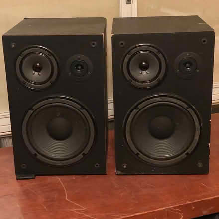Photo of free Pair of Yamaha speakers (Ann Arbor near Hillside Terr.) #2