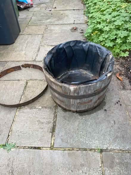 Photo of free Oak garden tub (hemel hempstead, HP3) #1