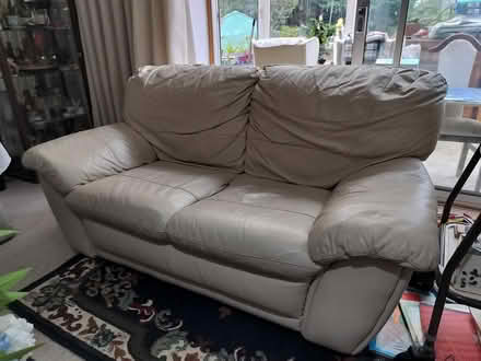 Photo of free Cream Leather Sofa (Sutton Courtenay OX14) #1