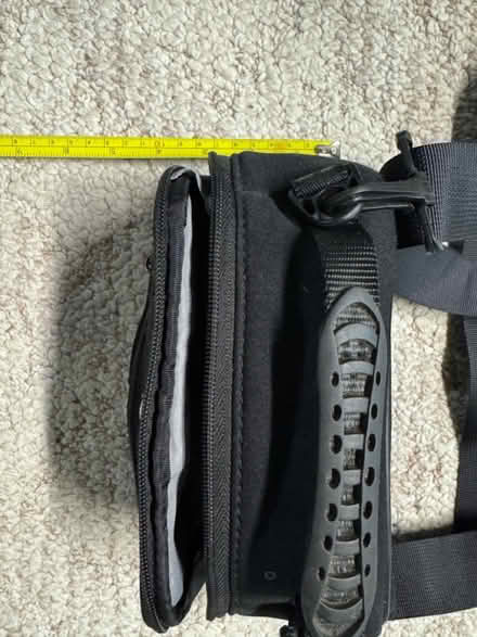 Photo of free Swiss Gear neoprene GPS case (Downers Grove - South) #4