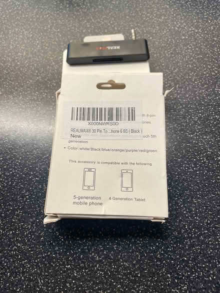 Photo of free 8pin (lightning) to 30pin (iPod) audio adapter (Woodmancote GL11) #1