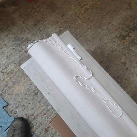 Photo of free Roller blind. (Pangbourne RG8) #1