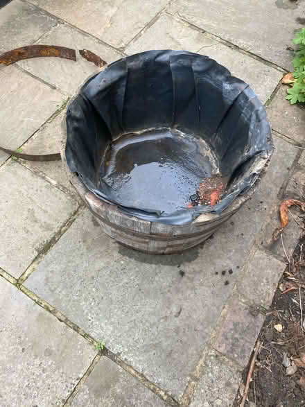 Photo of free Oak garden tub (hemel hempstead, HP3) #2