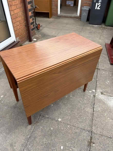 Photo of free Dinning room leaf table and 4 chairs (Wellington TF1) #1