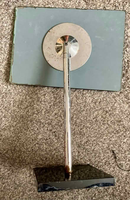 Photo of free rotating shaving mirror (Kirkley NR33) #1