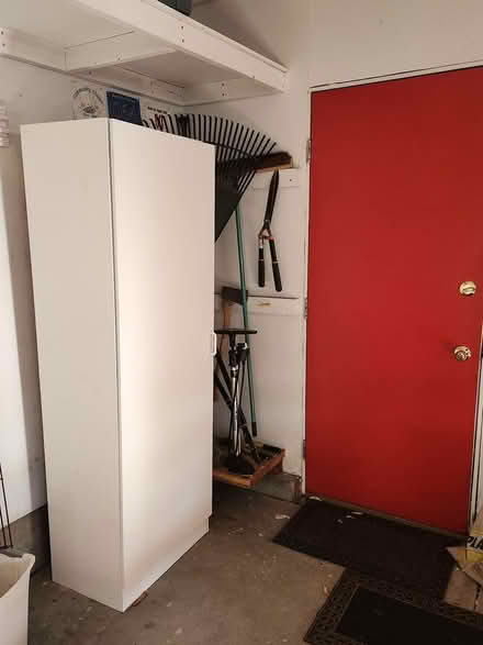 Photo of free White cabinet (southeast Fort Collins) #1